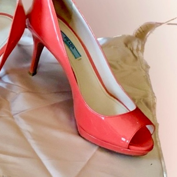 Prada 1KP159 coral patent leather peep toe pumps heels shoes 37.5 Womens 7 W Box - Picture 3 of 14